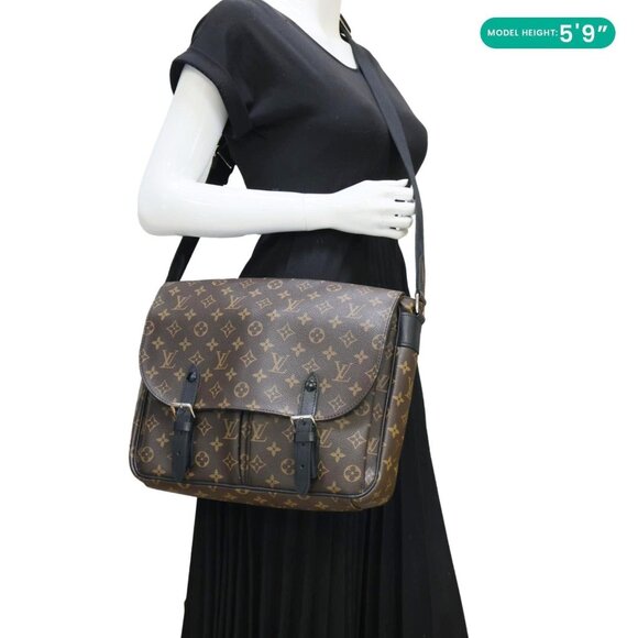 Louis Vuitton Christopher Monogram Macassar Messenger Bag Black - Picture 2 of 12